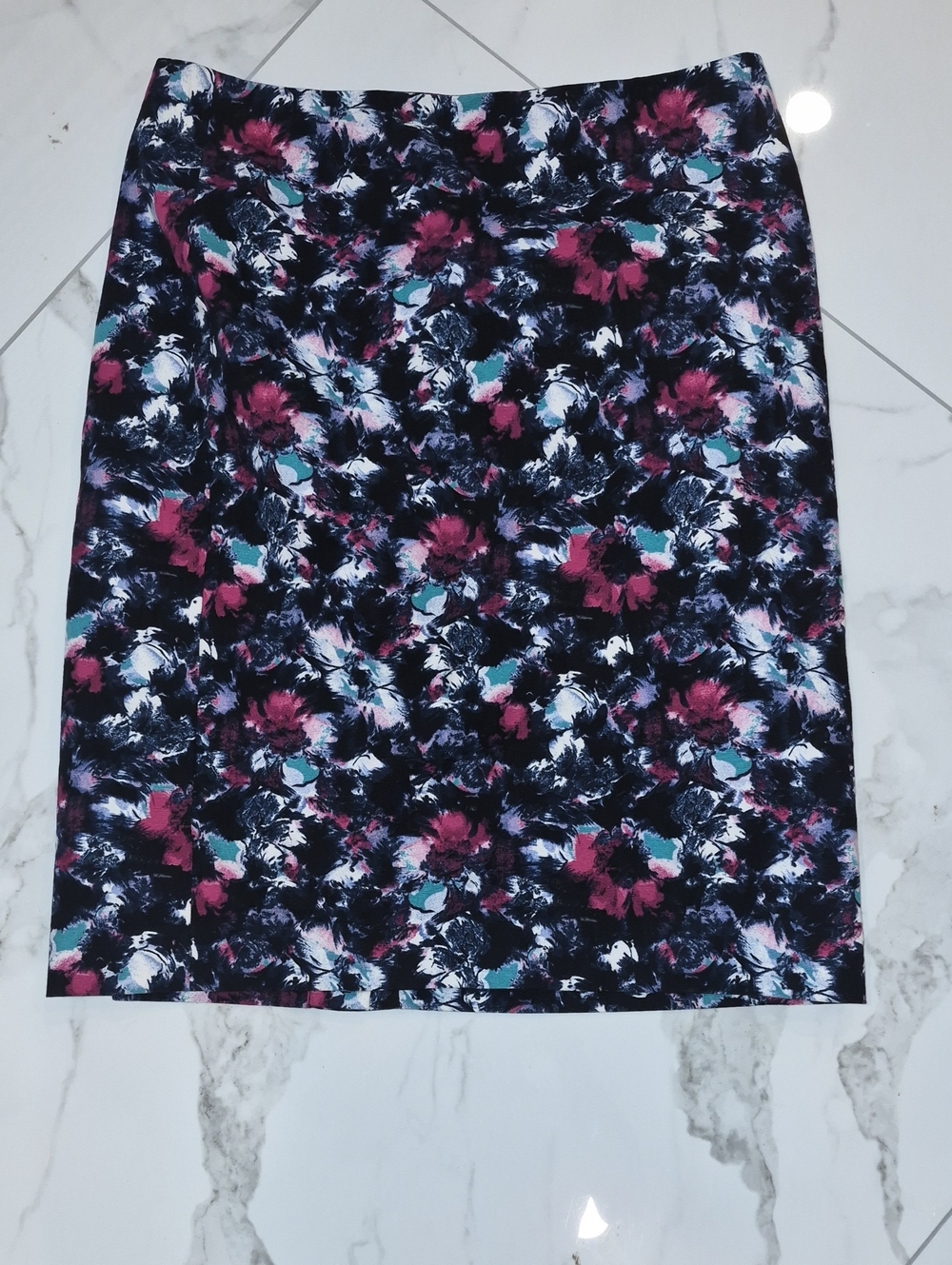 Talbots Black Floral Pencil Skirt with Pink & Teal Accents Nwot